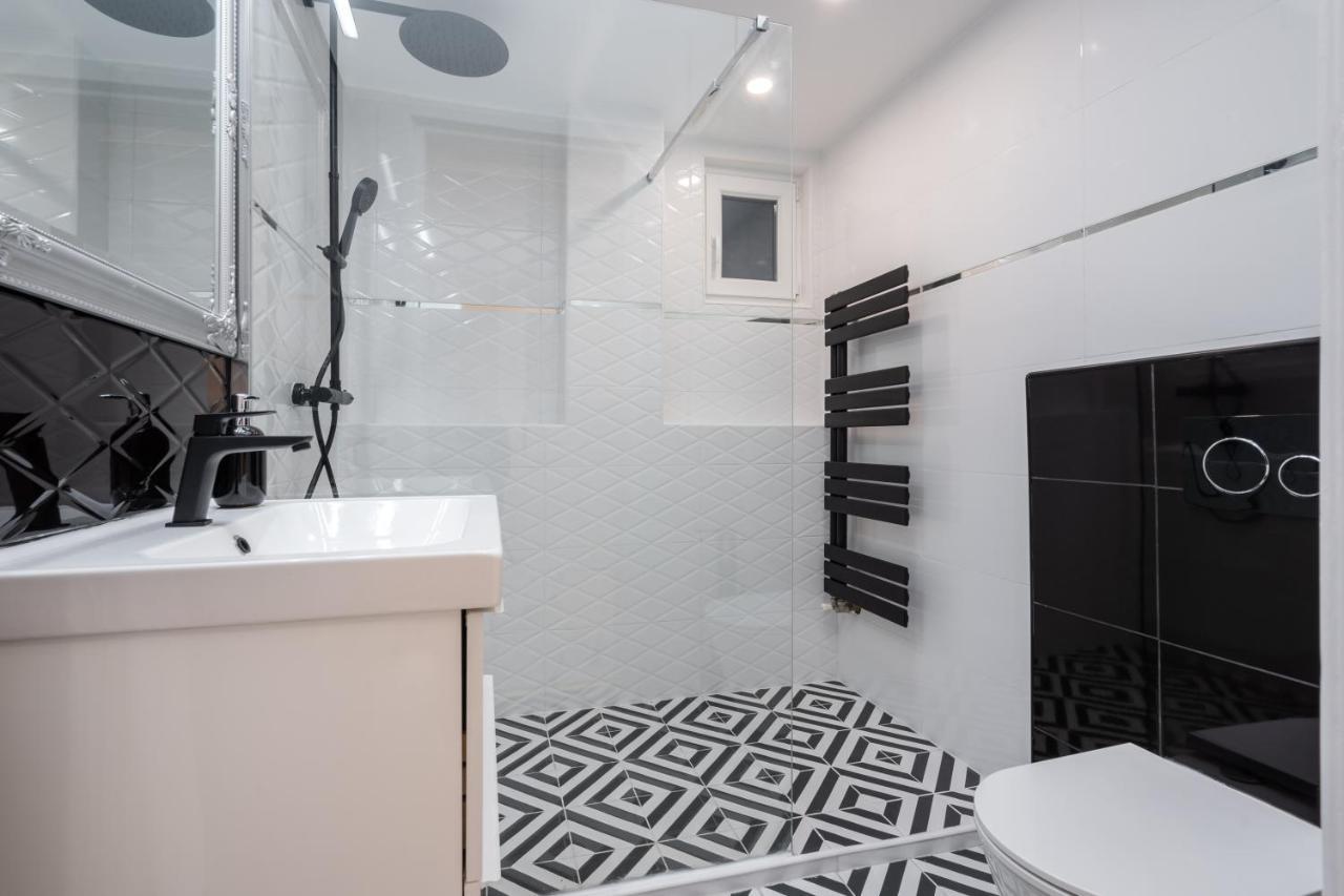 Premium Art Deco Apartment At Broadway // 4Bdr & 3Br بودابست المظهر الخارجي الصورة